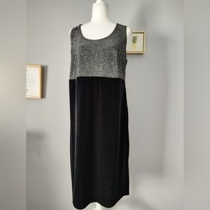 Onyx Nite dress   black and pleated  size 16 Midi Comfortable Good Condition